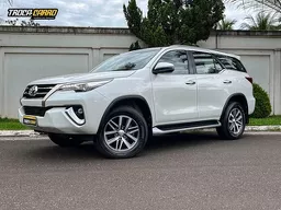 Toyota Hilux SW4