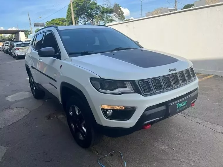 Jeep Compass Branco 16