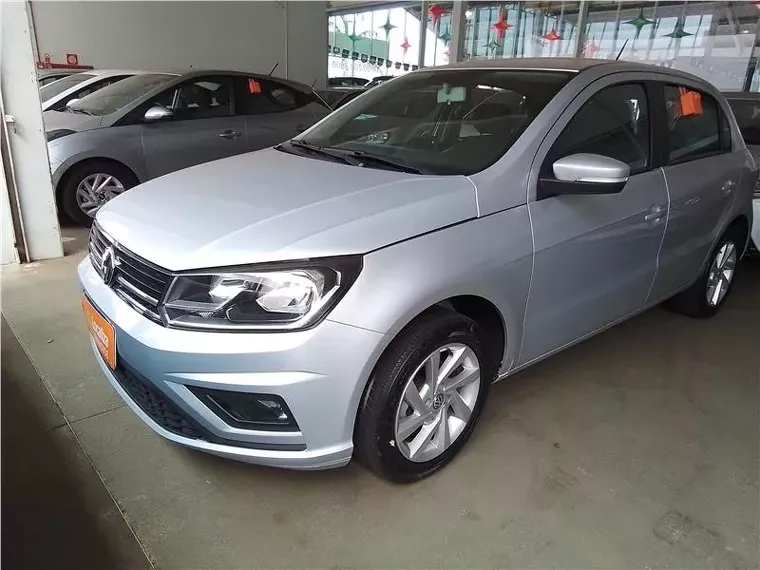 Volkswagen Gol Prata 1