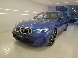 BMW 320i