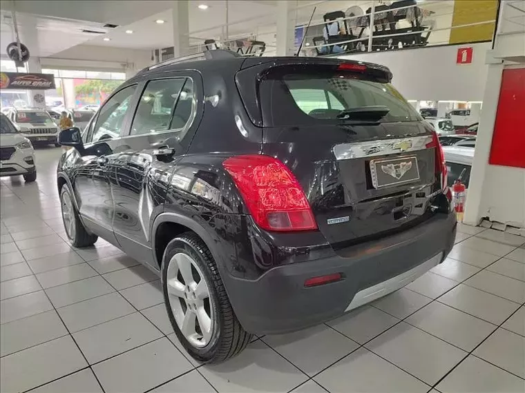 Chevrolet Tracker Preto 2