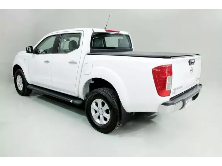 Nissan Frontier Branco 15