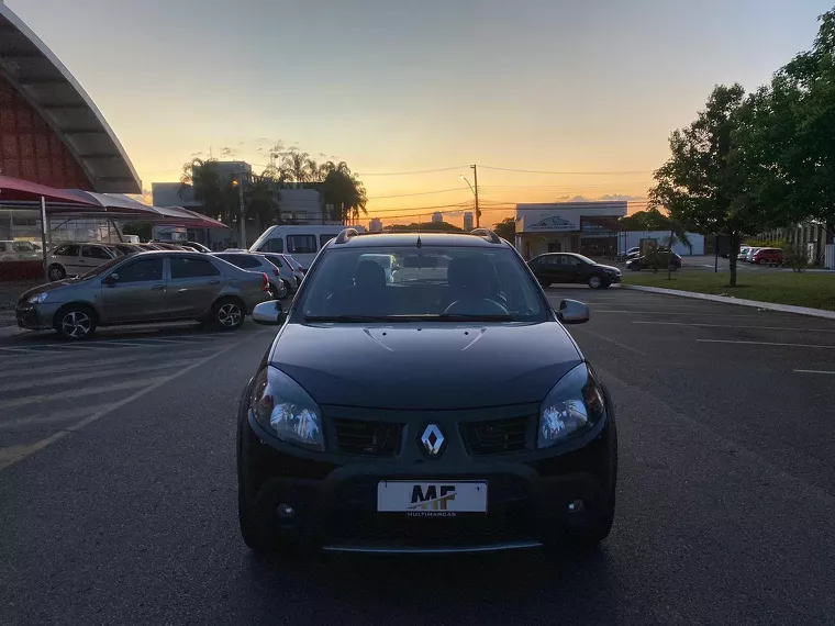 Renault Sandero Preto 4