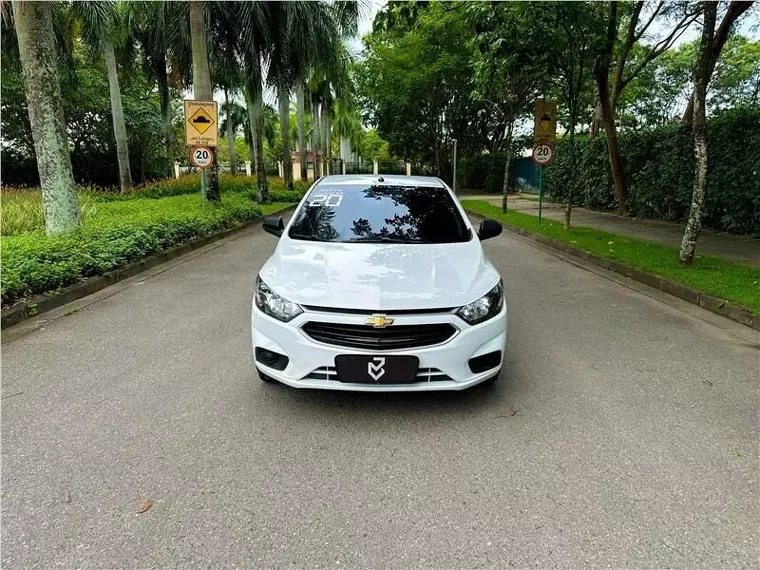 Chevrolet Onix Branco 6