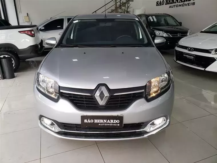 Renault Logan Prata 8