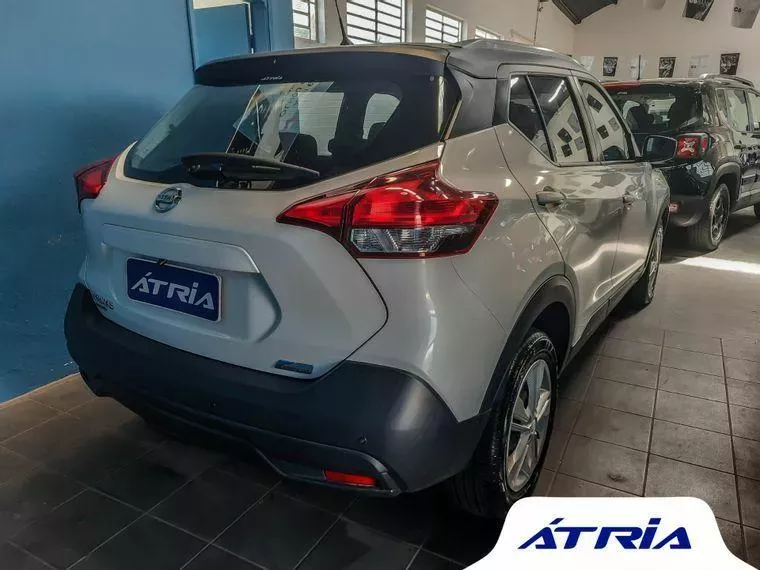 Nissan Kicks Branco 6