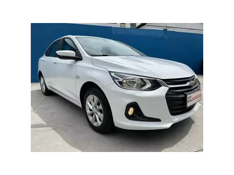 Chevrolet Onix Branco 7