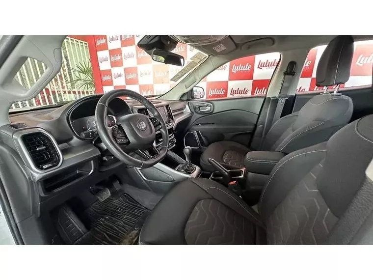 Fiat Toro Branco 3