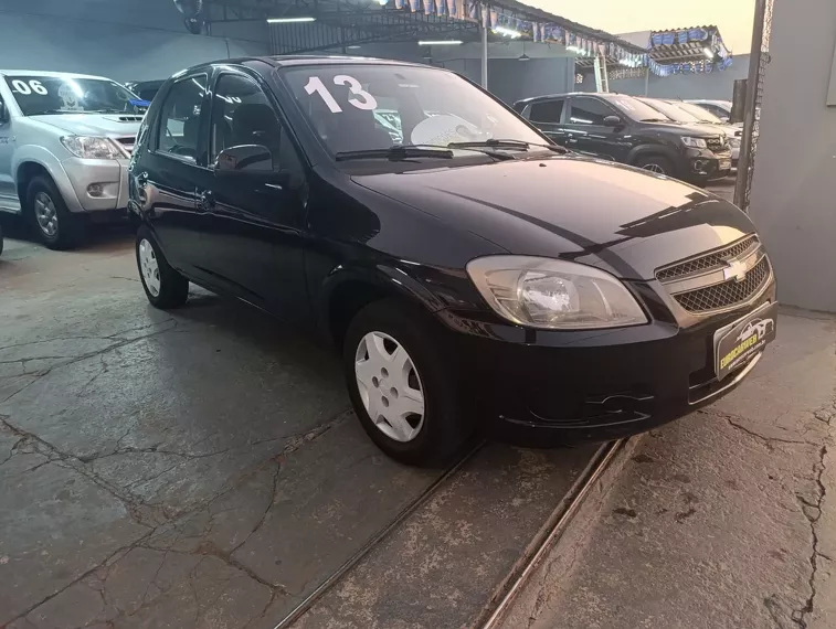 Chevrolet Celta Preto 5