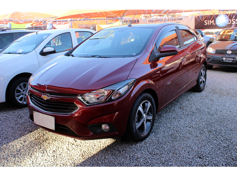 Chevrolet Onix Vermelho 1