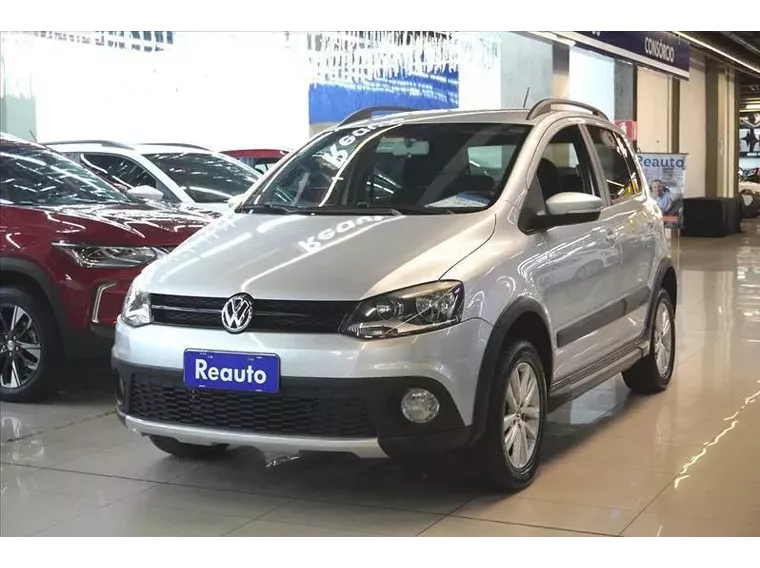 Volkswagen Crossfox Prata 8