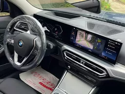 BMW 320i