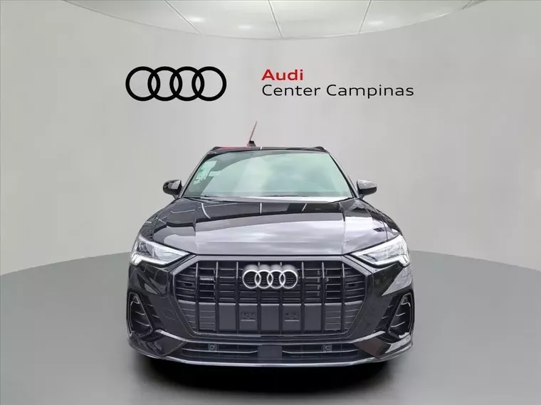 Audi Q3 Preto 5