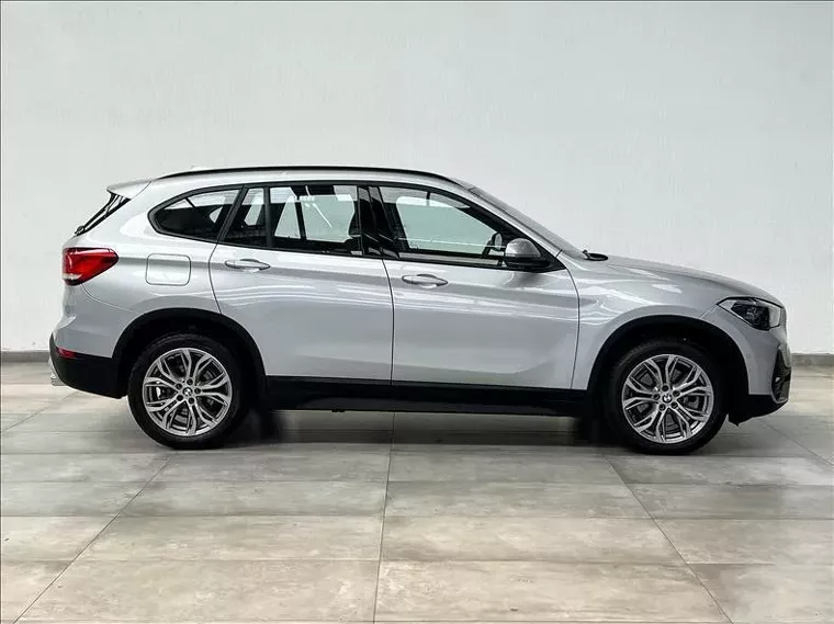 BMW X1 Cinza 2