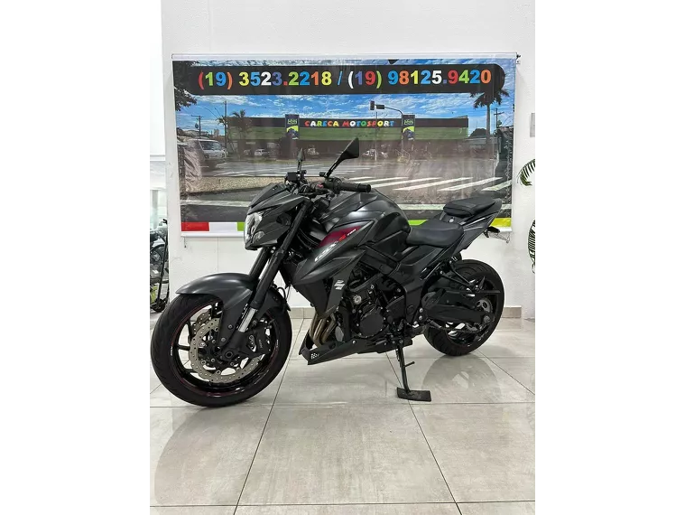 Suzuki GSX-S Preto 3