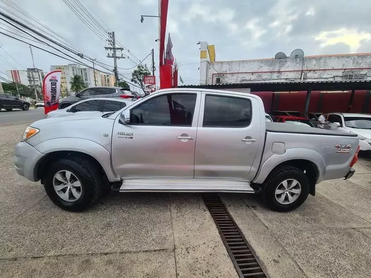 Toyota Hilux Prata 1