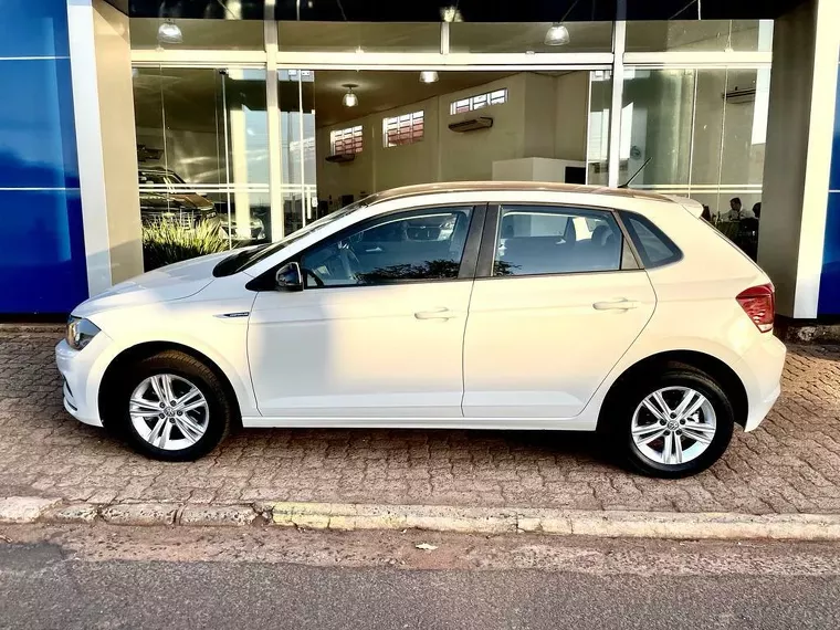 Volkswagen Polo Hatch Branco 4