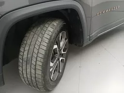 Jeep Commander