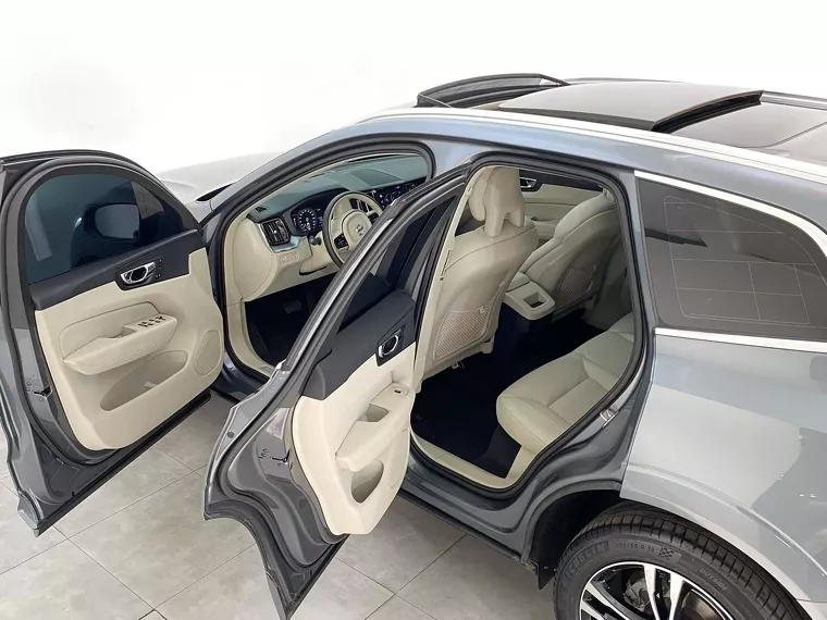 Volvo XC60 Cinza 10