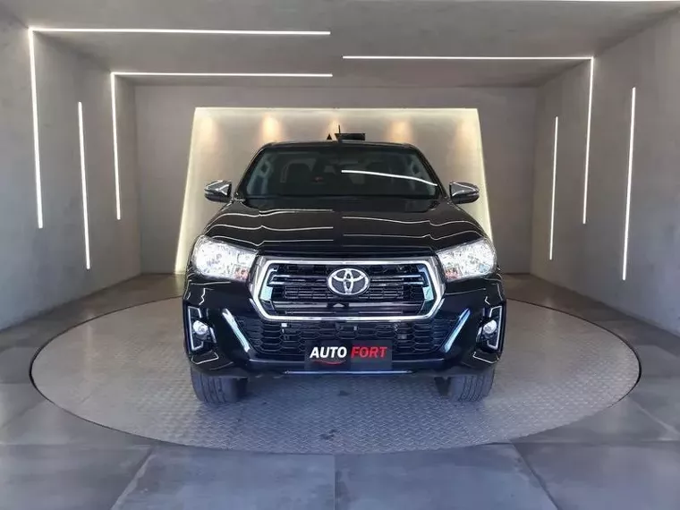 Toyota Hilux Preto 1