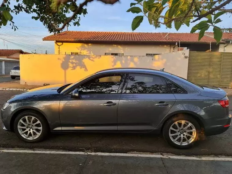 Audi A4 Cinza 8