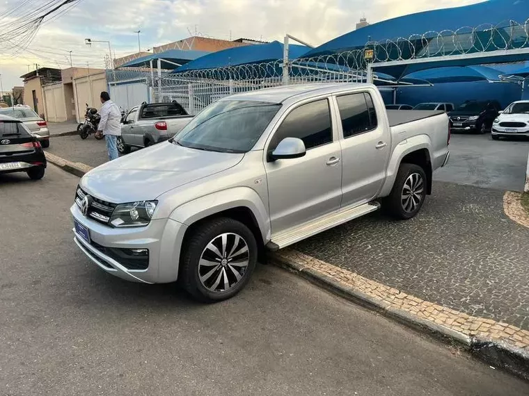 Volkswagen Amarok Prata 6