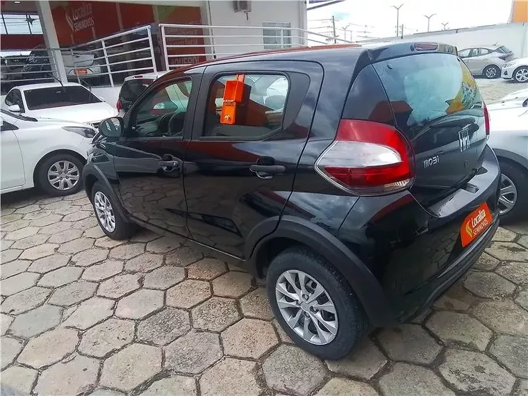 Fiat Mobi Preto 5