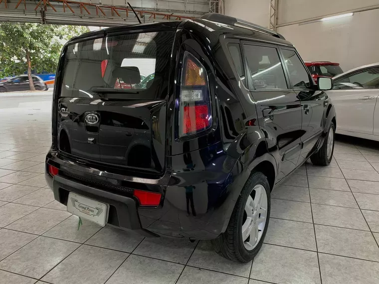 KIA Soul Preto 3