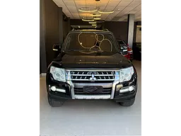 Mitsubishi Pajero Full