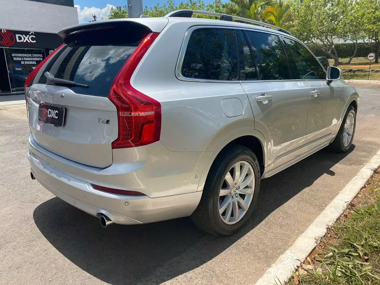 Volvo XC90 Prata 10