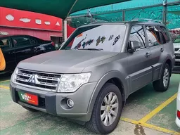 Mitsubishi Pajero Full