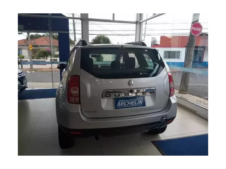 Renault Duster Prata 6