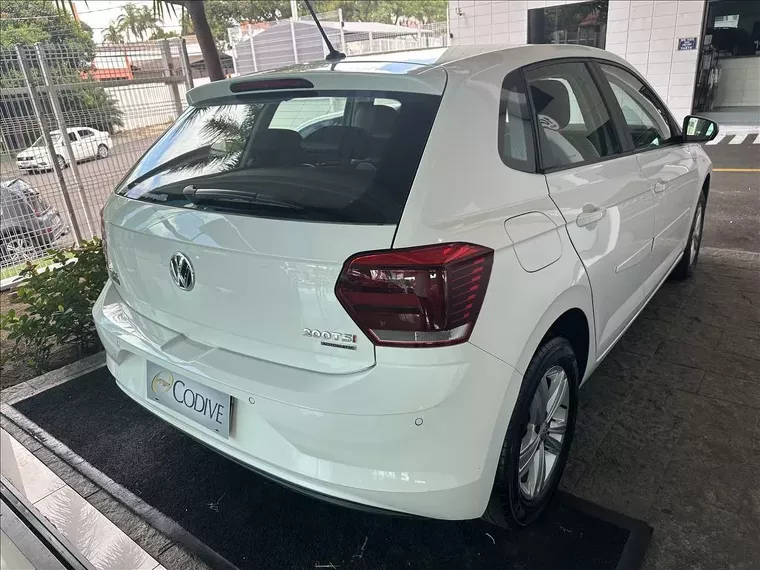 Volkswagen Polo Hatch Branco 10