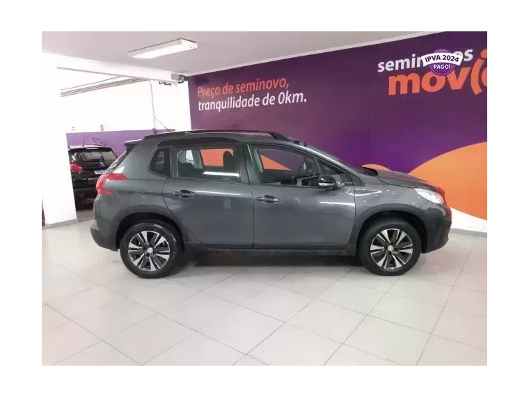 Peugeot 2008 Cinza 1