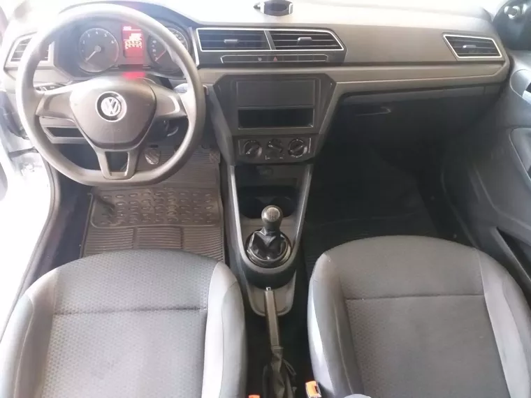 Volkswagen Gol Prata 2