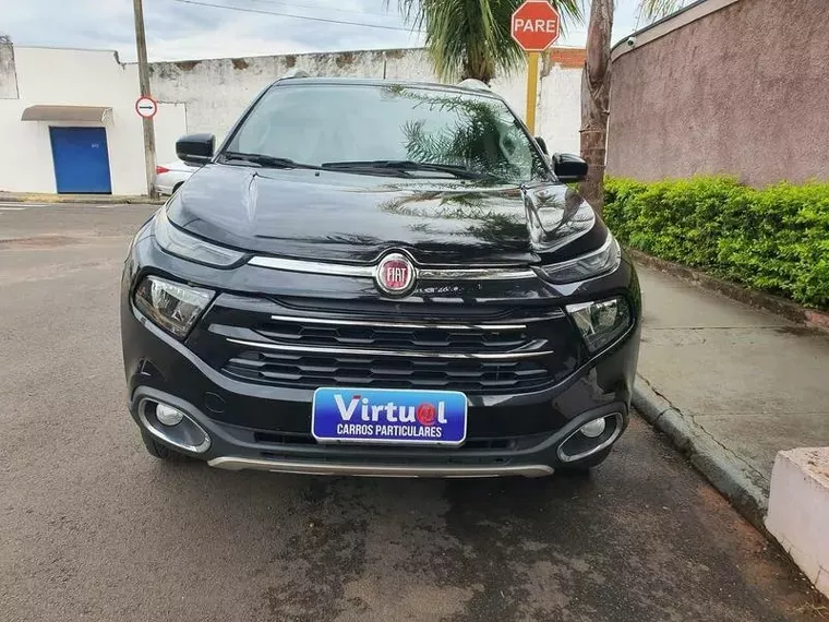 Fiat Toro Preto 2