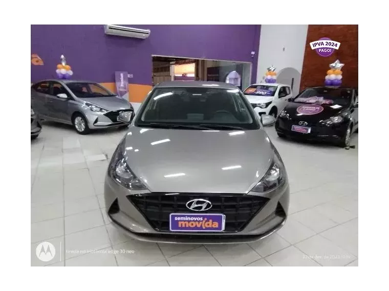 Hyundai HB20 Prata 3