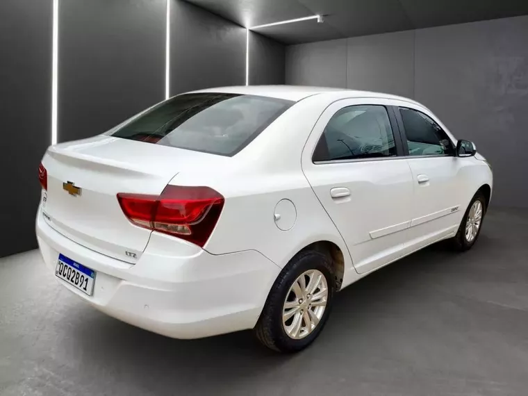 Chevrolet Cobalt Branco 7