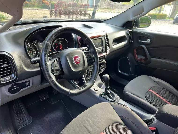 Fiat Toro Preto 9