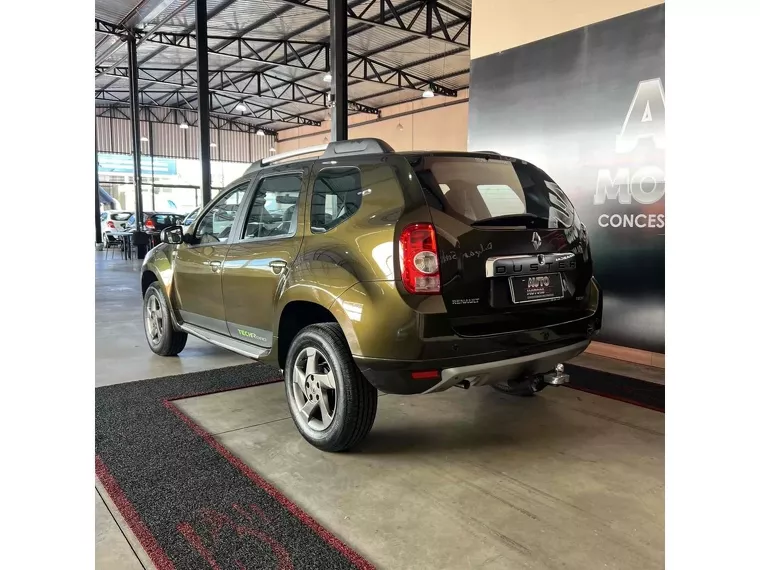 Renault Duster Verde 4