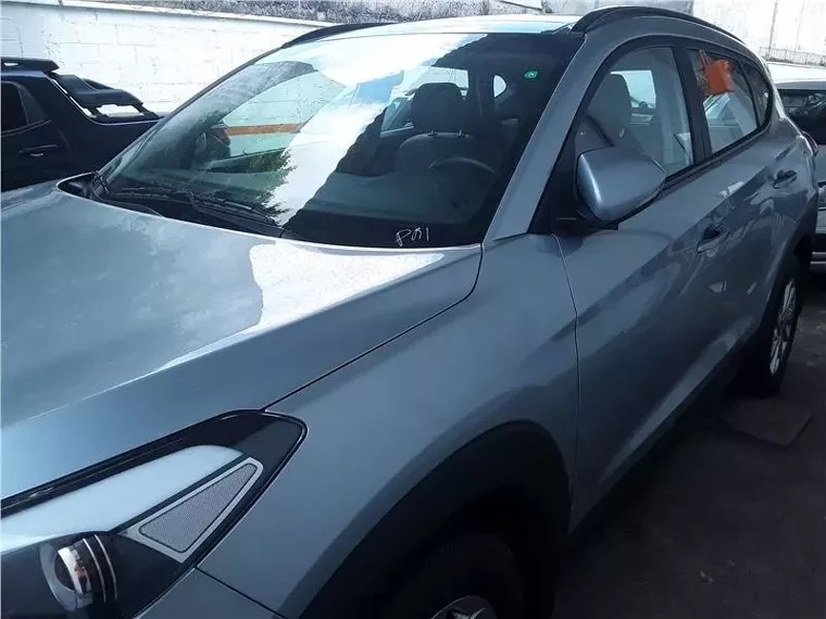 Hyundai Tucson Prata 7