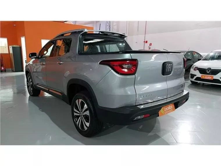 Fiat Toro Prata 1