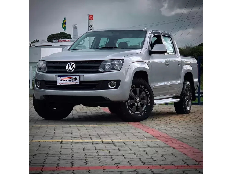 Volkswagen Amarok Prata 12