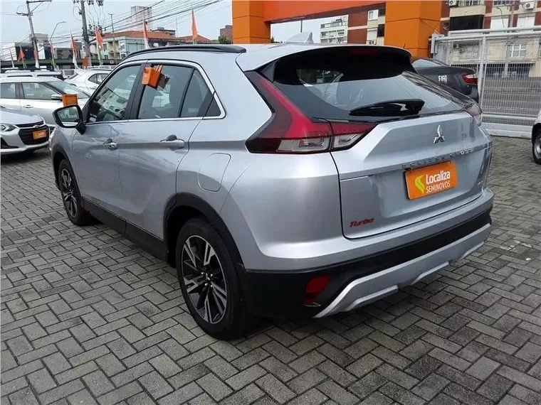 Mitsubishi Eclipse Cross Prata 4