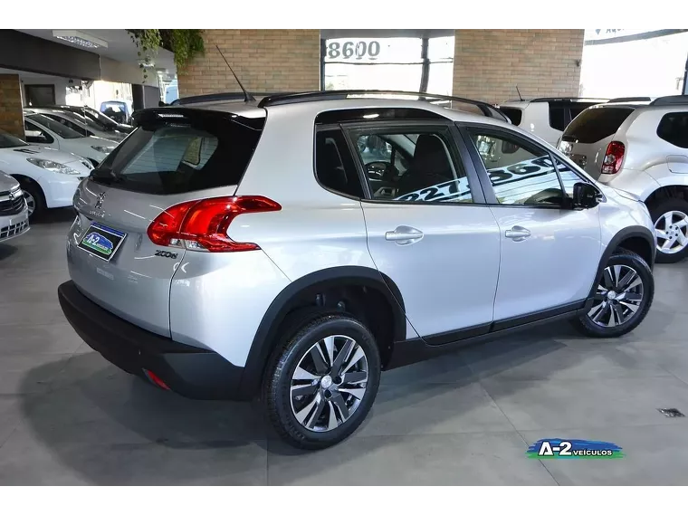 Peugeot 2008 Prata 6