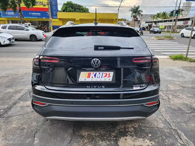 Volkswagen Nivus Preto 13