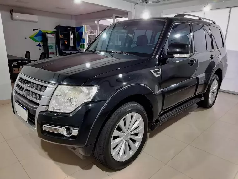 Mitsubishi Pajero Full Preto 1