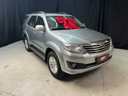 Toyota Hilux SW4