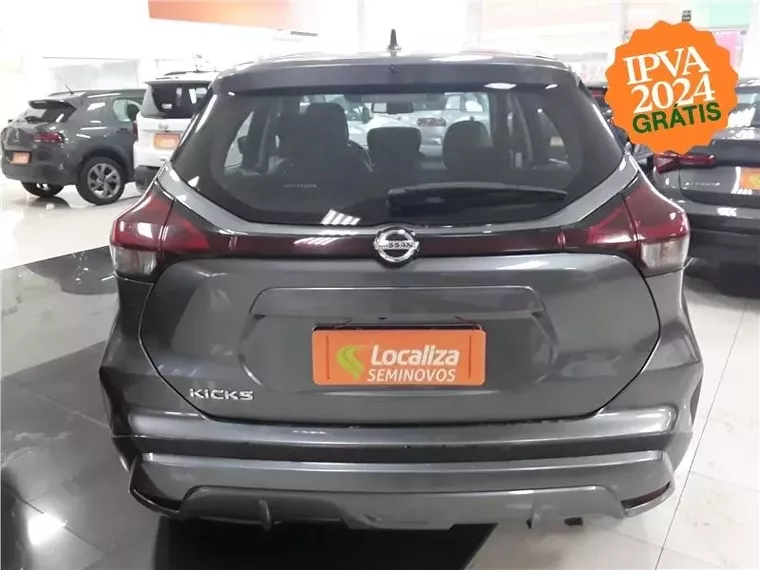 Nissan Kicks Cinza 9