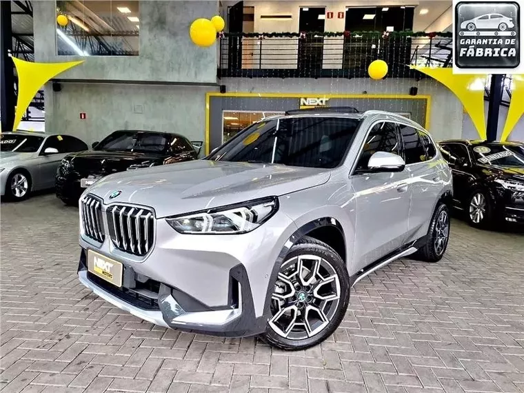 BMW X1 Prata 15